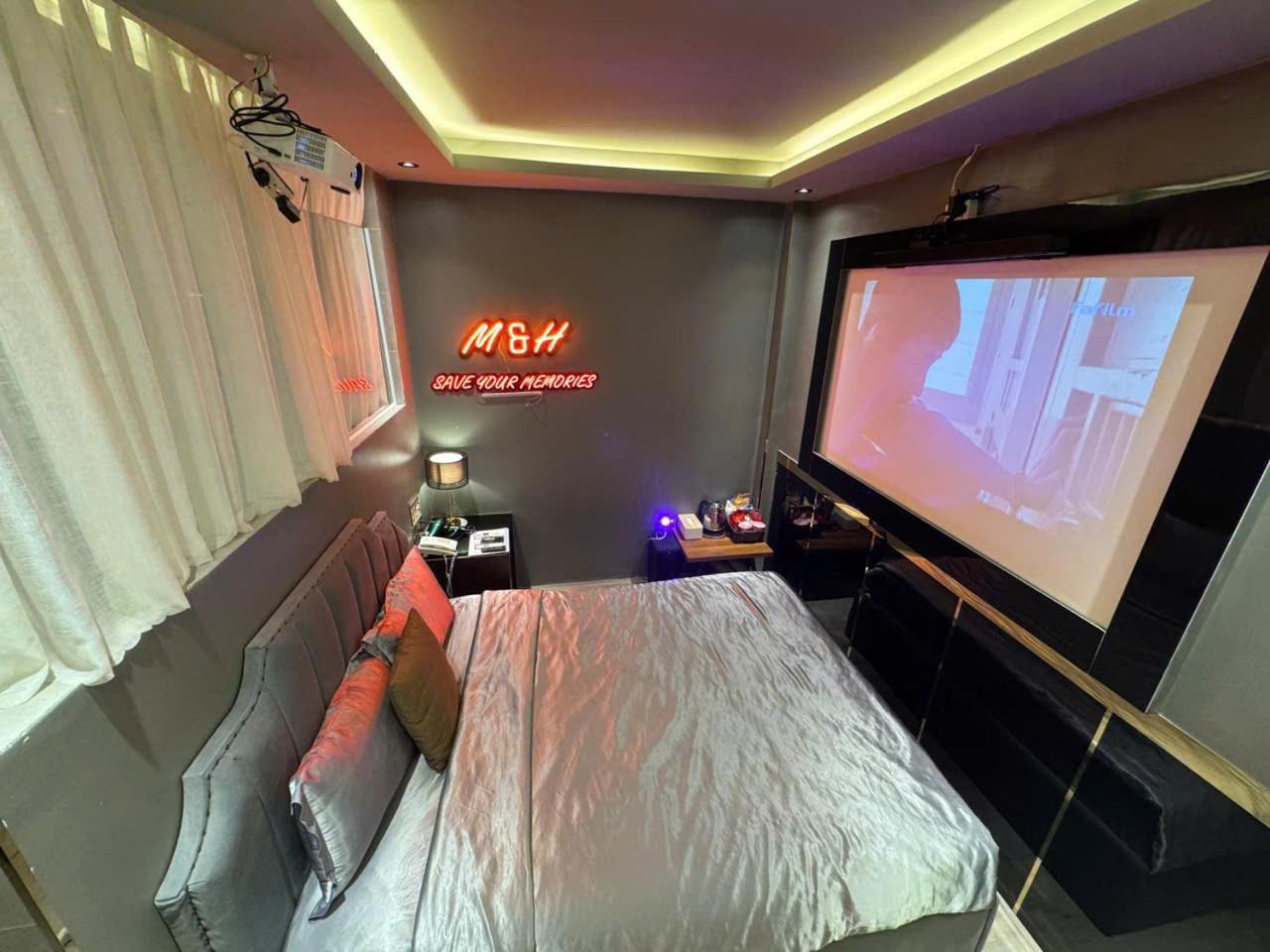 ホテル M&H Cinema ホーチミン市 エクステリア 写真